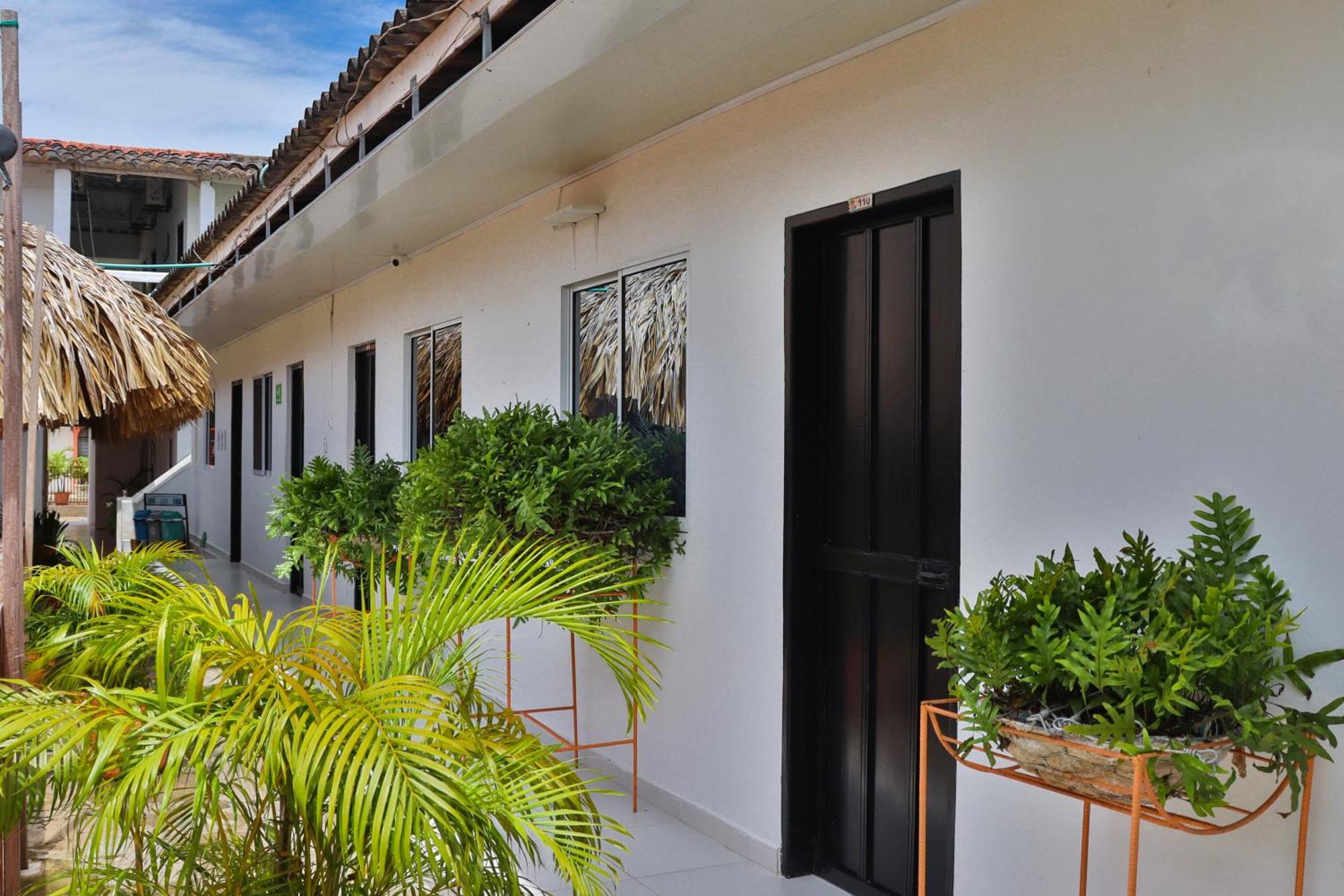 Casa Hotel Las Antillas Tolú 外观 照片